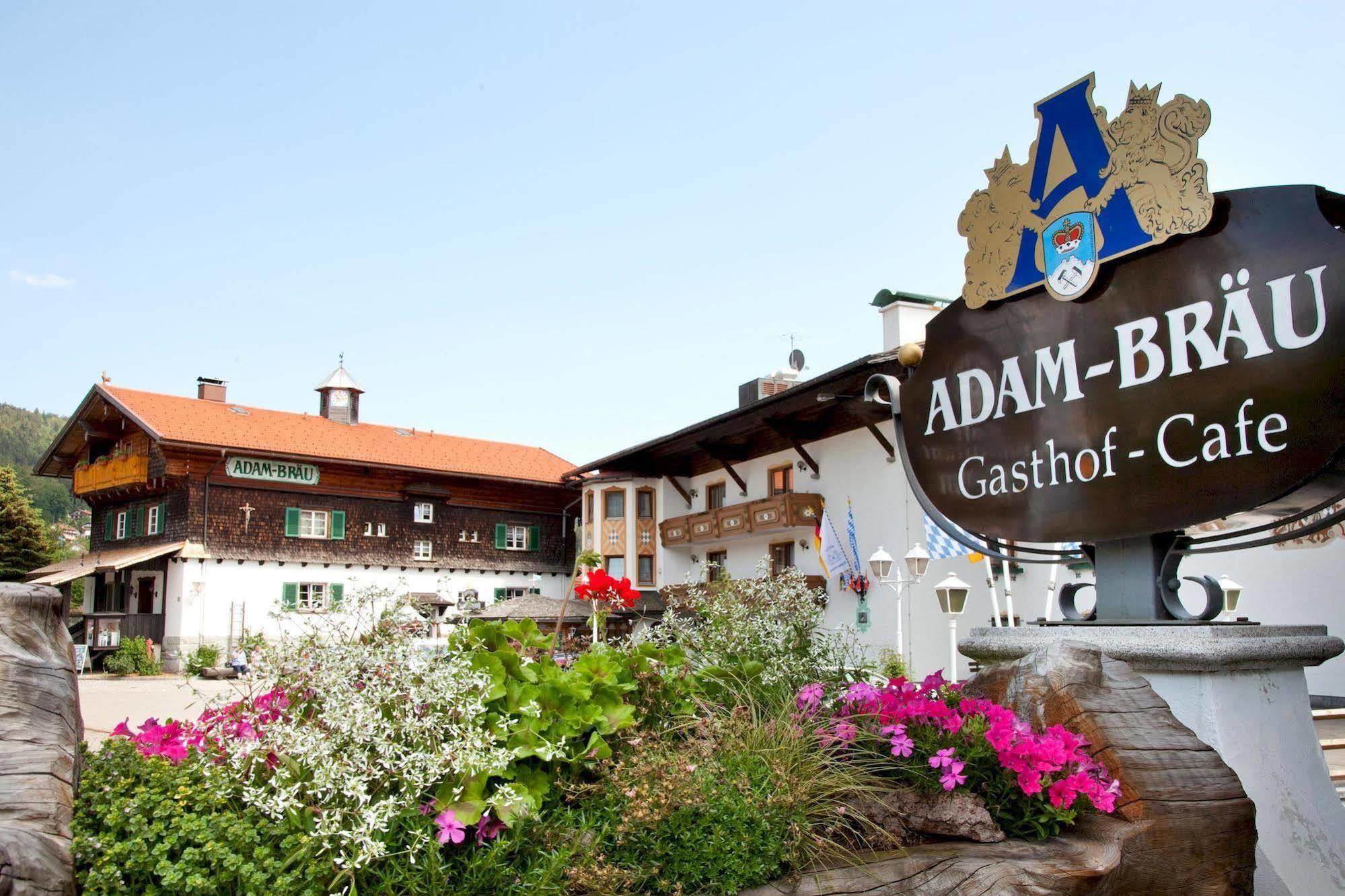 Wellness- Und Bierhotel Adam Braeu