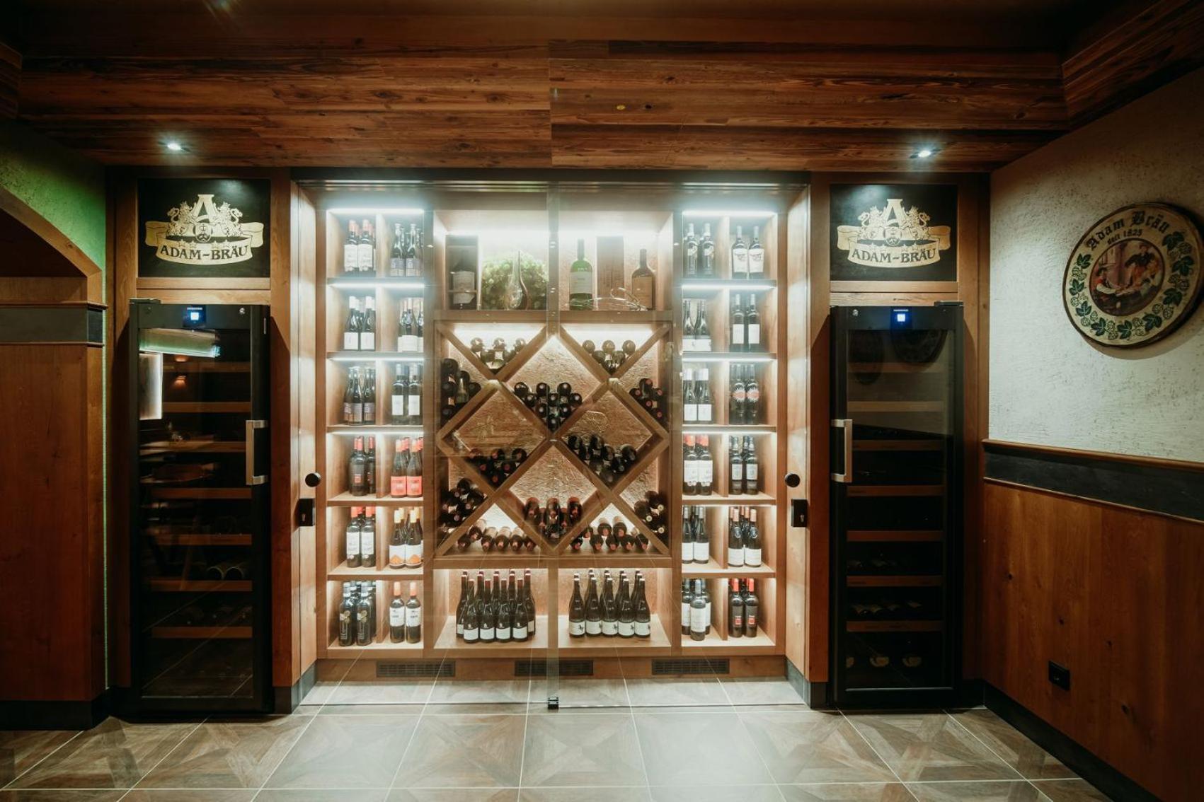 Wellness- Und Bierhotel Adam Braeu